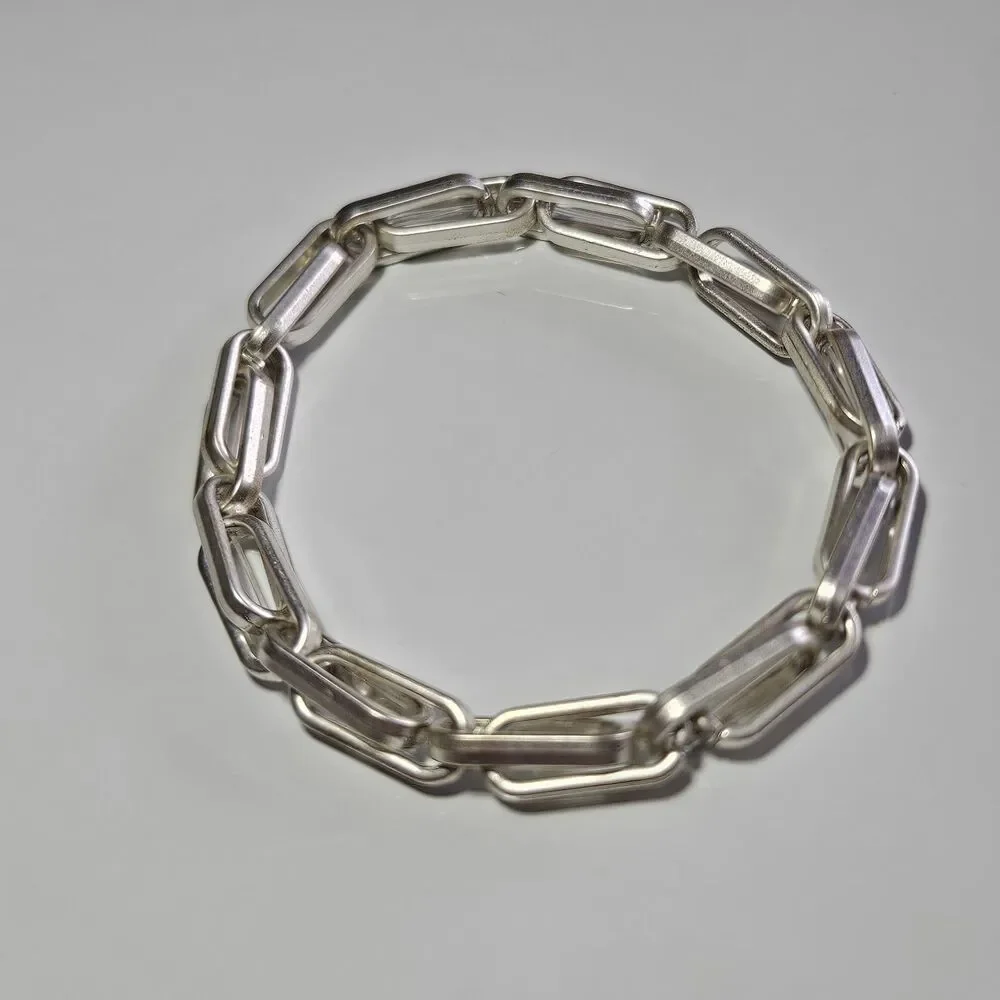 Silver Tone Long Links Stretch Bracelet Up To 8